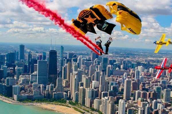 Chicago air show viewed on board a yacht cruise